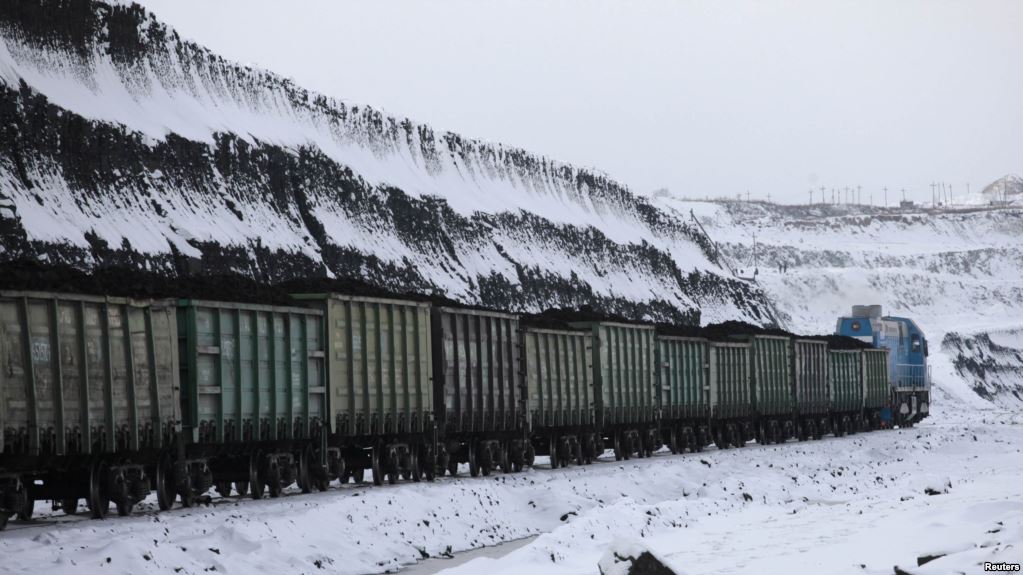 Картинки по запросу уголь в китае зима